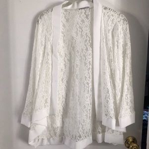White short lace jacket XL